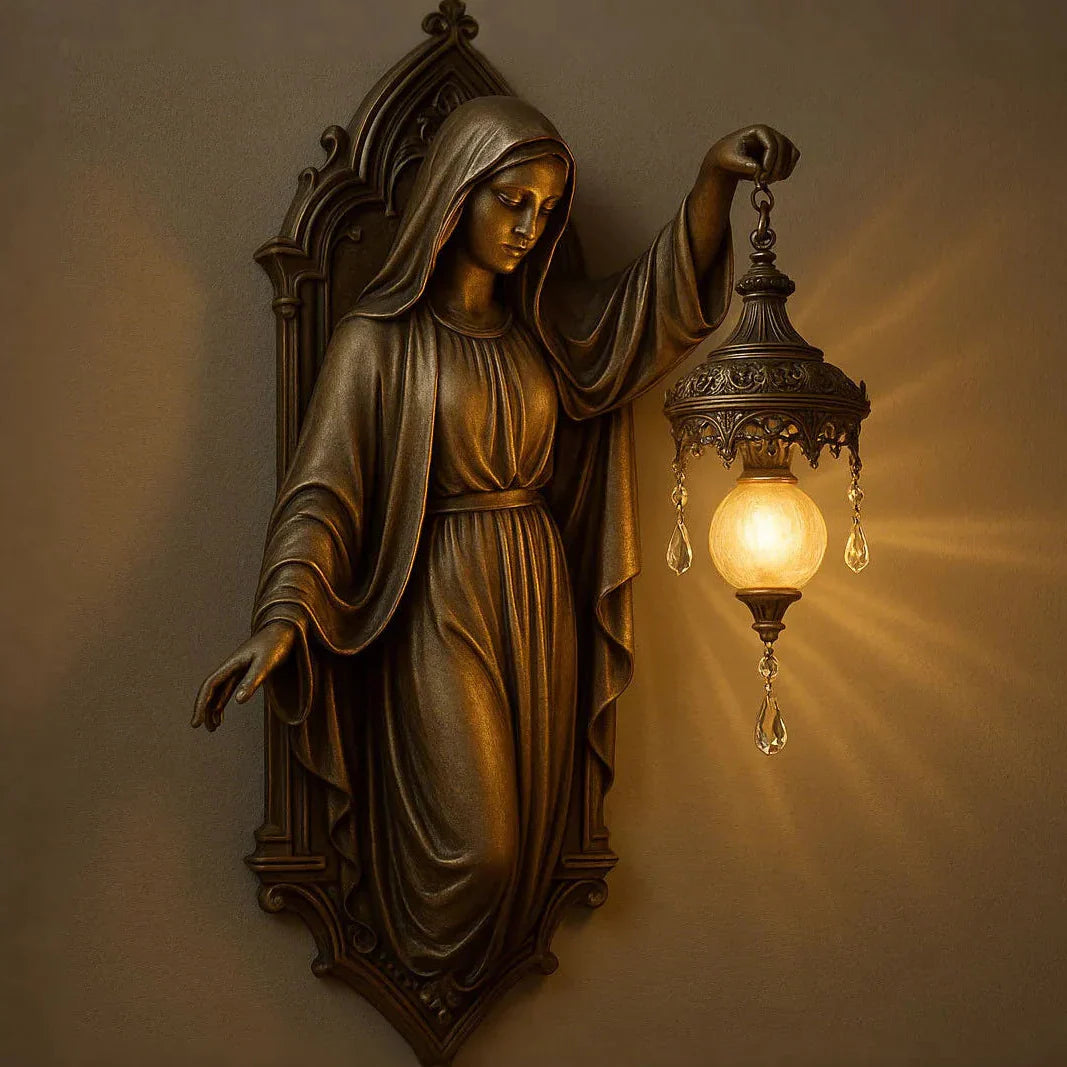 Божествена скулптурна лампа – Изкуство и светлина на стената