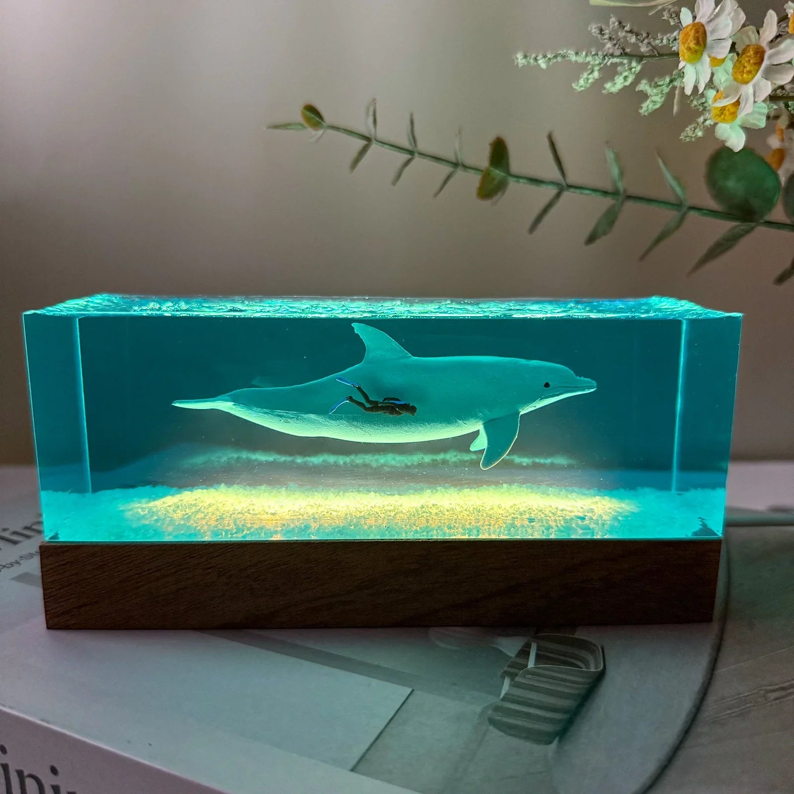 Светлина от дълбокия океан